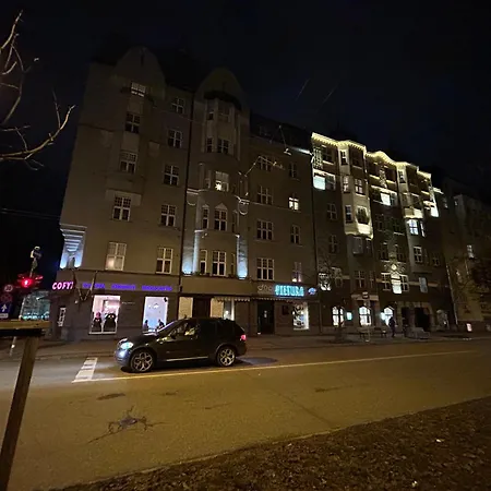 Omuligs Dzivoklitis Centra דירה *