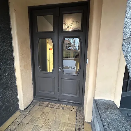 Omuligs Dzivoklitis Centra Appartamento